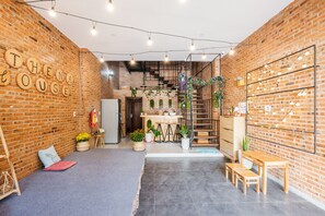 Unclassified image, 3 of 35, button