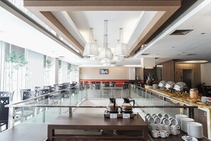 Daily buffet breakfast (IDR 60000 per person) - Winstar Hotel (Pekanbaru)