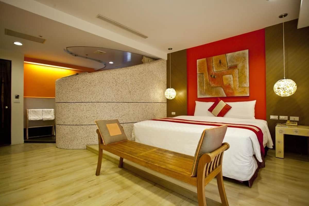 Habitación doble | Escritorio, cortinas blackout, camas extra y wifi gratis