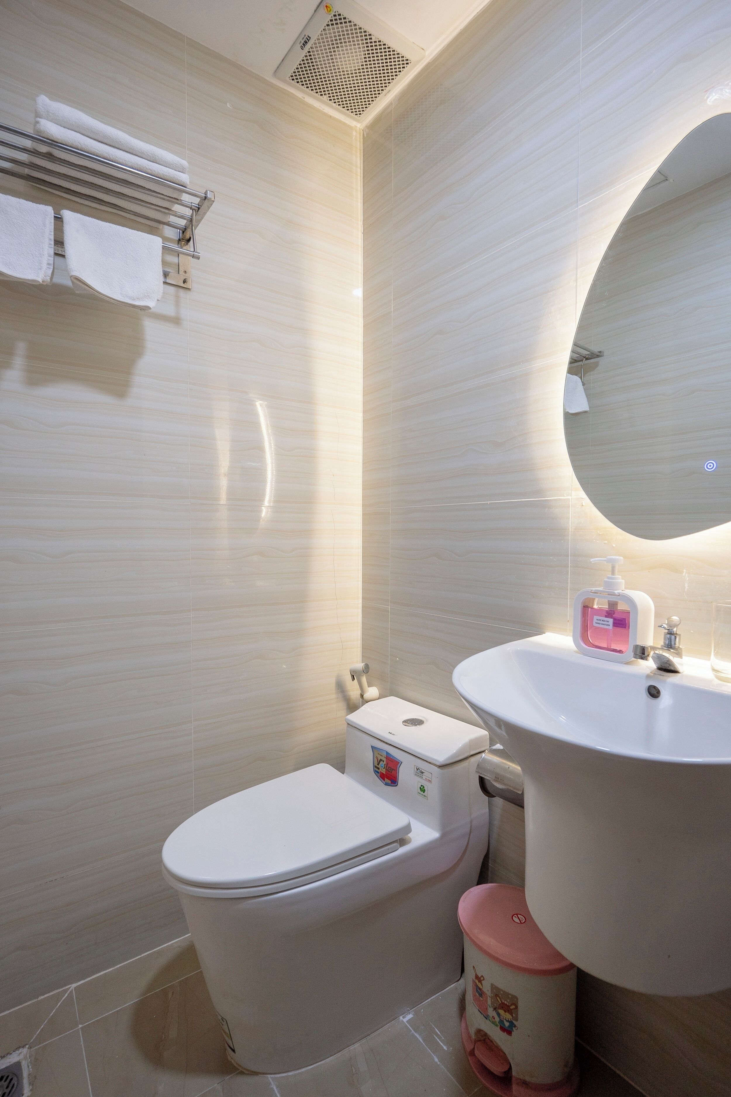 Foto - SAZI AMILA Nguyen Hue HOTEL - Free Banh Mi