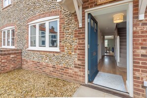 تفاصيل الفندق من الخارج