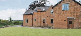 Hermosa conversión de granero en Dove Mount Farm