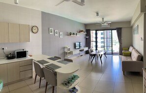 Family Suite (Oaks) | Living area | Flat-screen TV - DW Little Home at Midhills Genting (Genting Highlands)