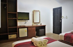 Superior Twin Room | In-room safe, free WiFi - Freedom Kata Hotel (Karon)