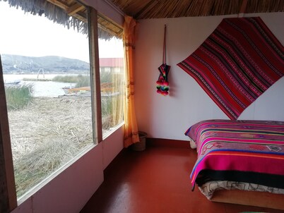 Uros & Titicaca Lodge