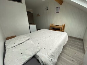 1 soverom, strykejern/-brett, wi-fi og sengetøy