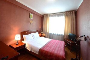 Blackout drapes, iron/ironing board, free WiFi, bed sheets