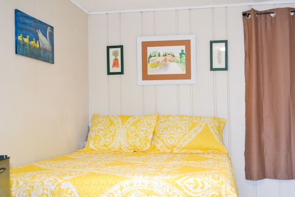 1 bedroom, WiFi, bed sheets