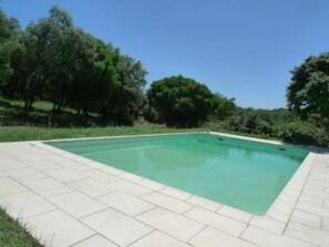 Piscine extérieure