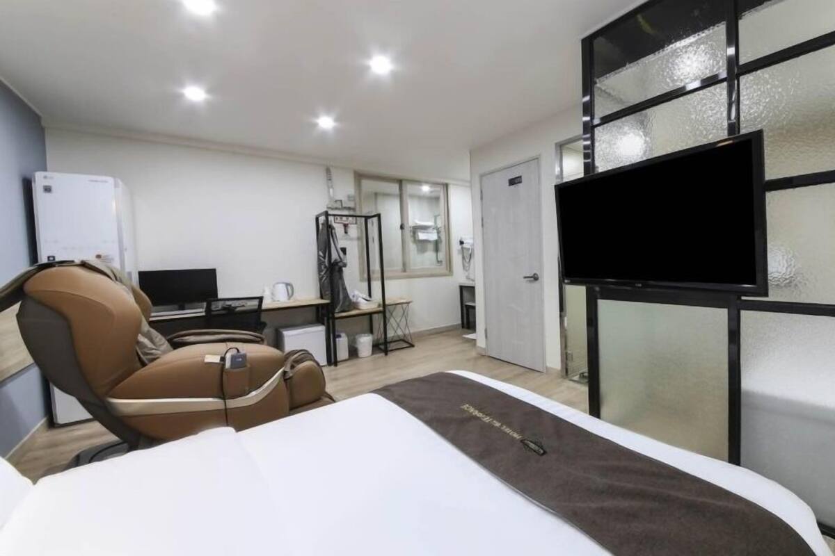 Deluxe Room (A) | WiFi (free)