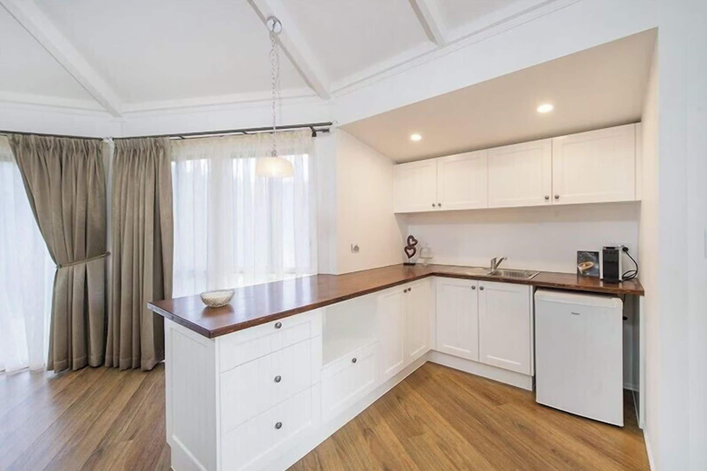 regal suite | individually furnished, bed sheets, wheelchair access