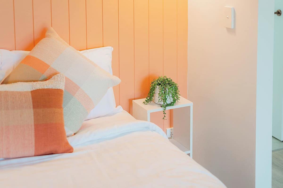 1 bedroom, individually furnished, bed sheets, wheelchair access