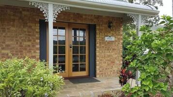 1 bedroom, individually furnished, bed sheets, wheelchair access