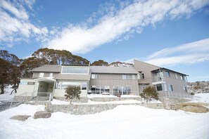 Exterior - Kooloora Lodge (Perisher Valley)