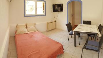 2 Schlafzimmer, Bügeleisen/Bügelbrett, kostenloses WLAN, Bettwäsche