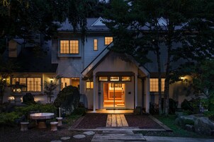 Fachada de la propiedad