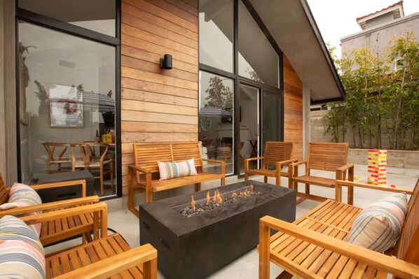 Terrace/patio - 3 Blocks to Beach, Private Pool, Rooftop Patio | Hamilton I & II by AvantStay (La Jolla)