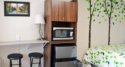 Whitehall Cottages Boutique Motel - Full Beds