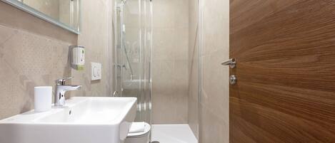 Superior Double or Twin Room | Bathroom | Shower, hair dryer, towels, soap