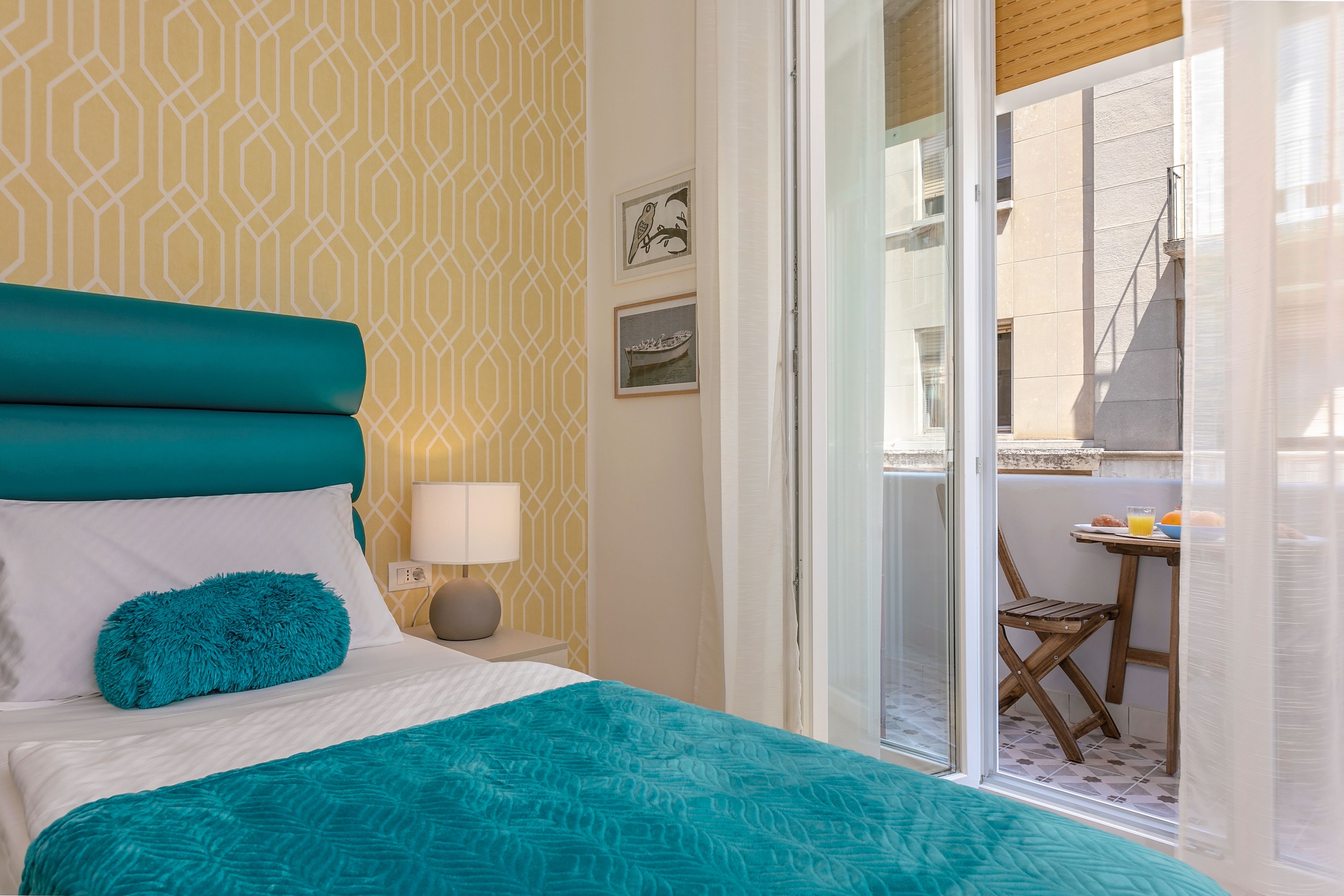 Deluxe Double or Twin Room, City View | 1 bedroom, premium bedding, in-room safe, desk