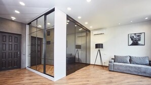 Unclassified image, 4 of 18, button - Apartment Nika (Odesa)