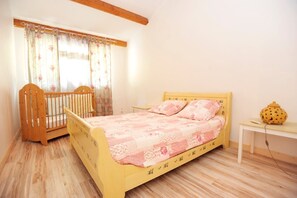 3 عدّة غرف نوم ومكواة/لوح كي وواي فاي