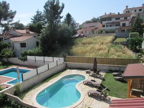 Piscine extérieure (ouverte en saison)