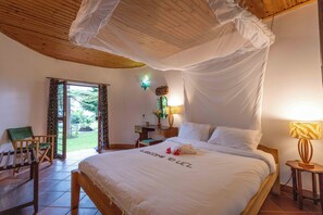 Chambre Standard | Coffres-forts dans les chambres, Wi-Fi gratuit, draps fournis