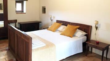 4 Schlafzimmer, Bügeleisen/Bügelbrett, Reisekinderbett, kostenloses WLAN