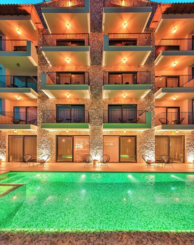 Carruba Boutique Hotel