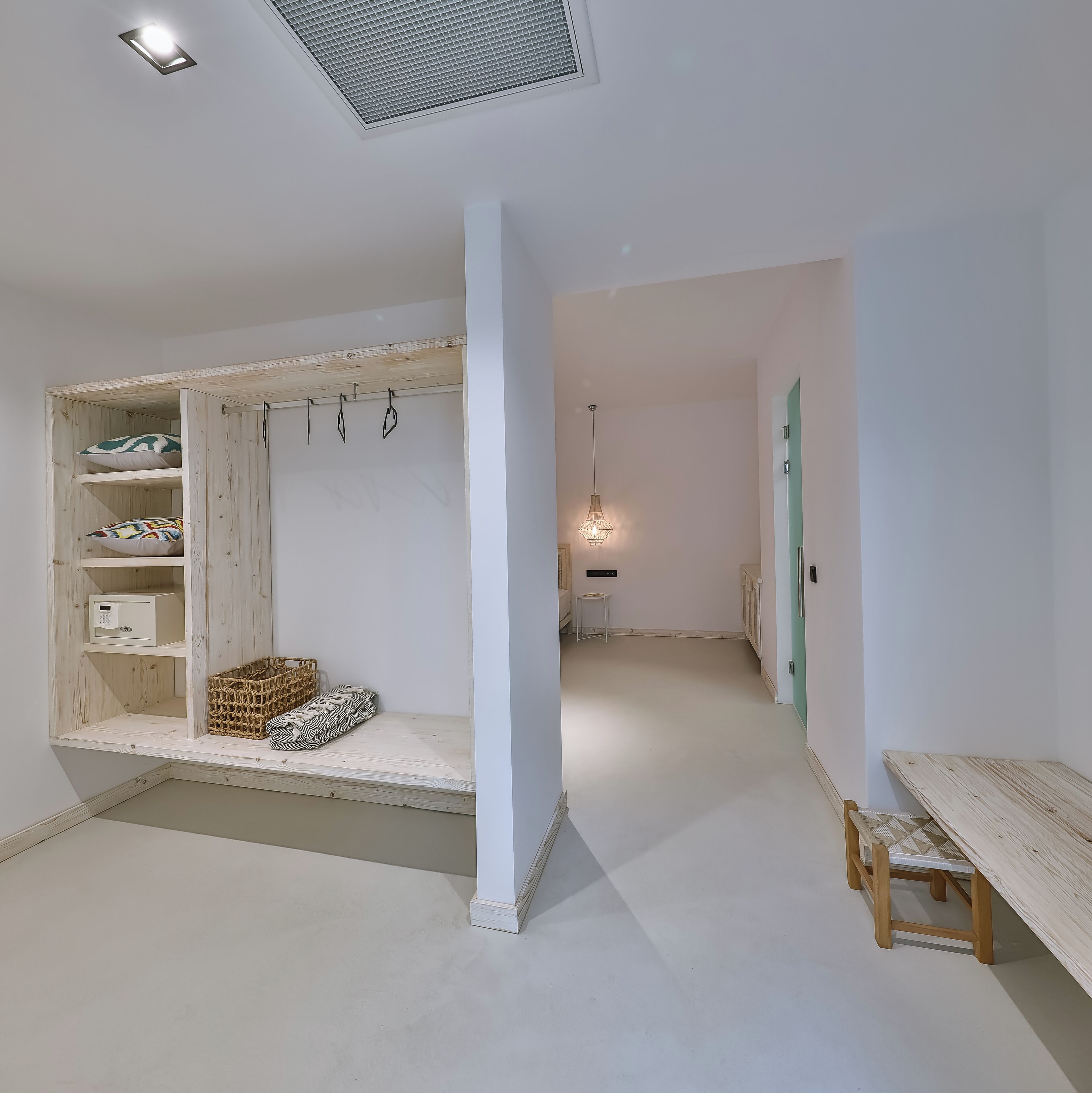 1 bedroom, free minibar, in-room safe, individually decorated