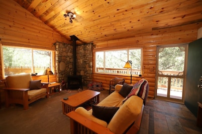 The Aspen Valley Hideaway  - A Perfect Hub to Hiking and Tourist Attractions!