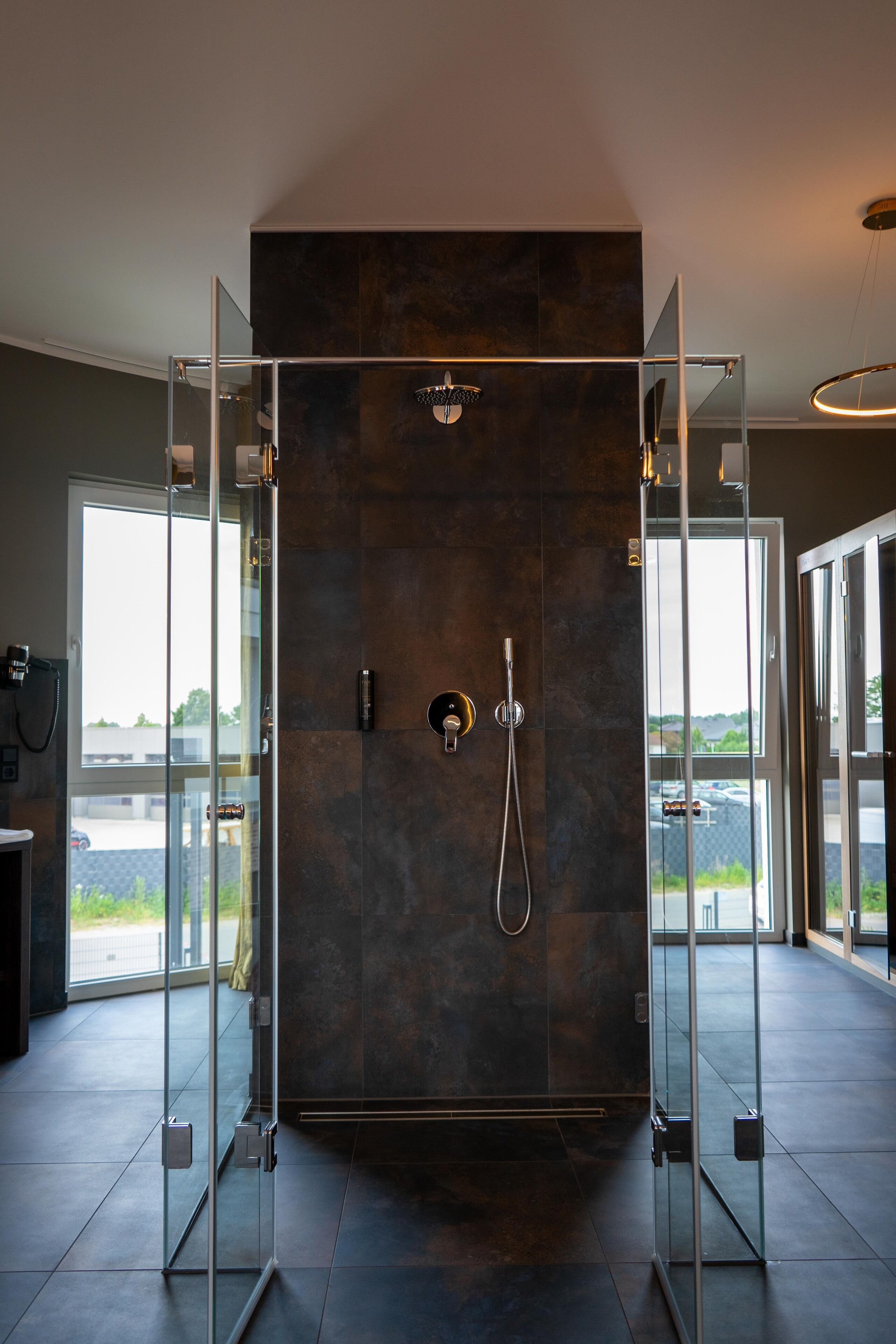 Superior Double Room | Bathroom shower