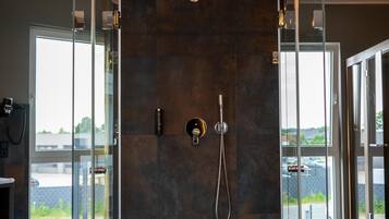 Douche de la salle de bain