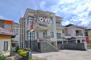 Exterior - OYO 838 Sanjaya Homestay Syariah (Bukittinggi)
