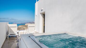 Nefeli Suite Caldera View and Hot Tub | Private spa tub