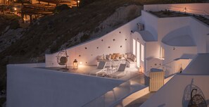 Terrace/patio - Symphony Suites (Santorini)