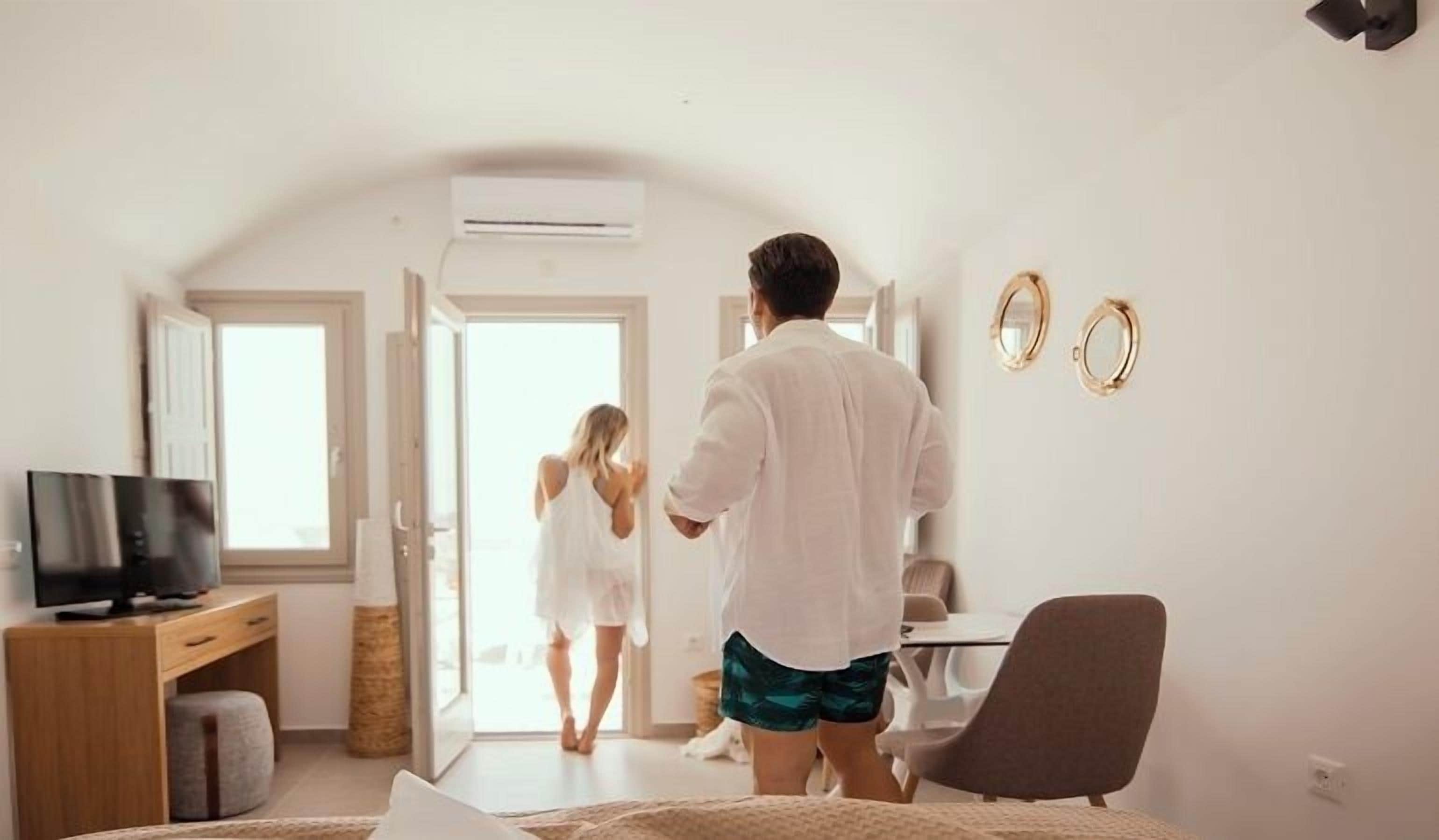 Photo - Symphony Suites Santorini