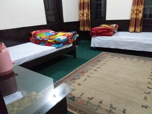 Familie driepersoonskamer | Een kluis op de kamer, gratis wifi