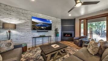 Pientalo, 4 makuuhuonetta | Olohuone