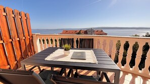 Apartment, 2 Bedrooms, Sea View (4) | Terrace/patio