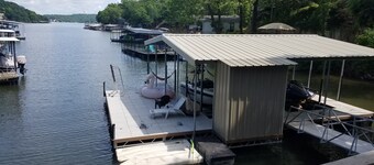 Cute family/ couples cabin with trailer parking and use of our dock in calm cove