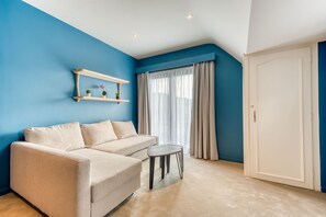 1 habitación, minibar y caja de seguridad en la habitación 