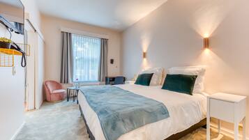 Standardzimmer | 1 Schlafzimmer, Minibar, Zimmersafe, individuell dekoriert