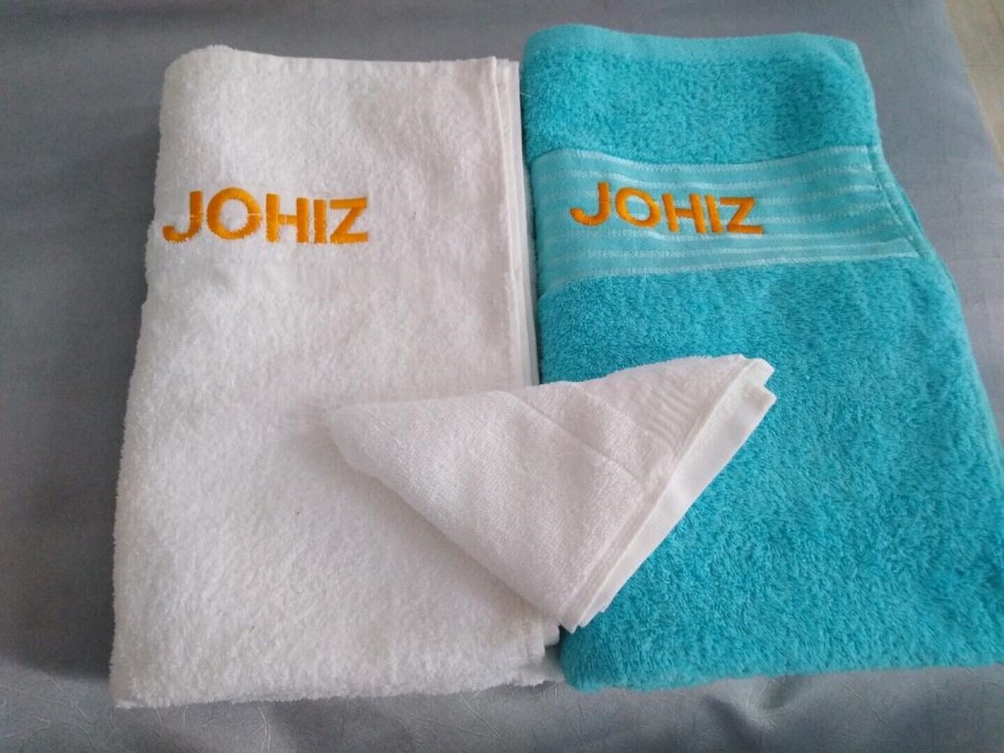 Hair dryer, towels, shampoo, toilet paper
