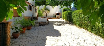 Casa Bodeguilla con piscina privada cubierta o abierta según época del año