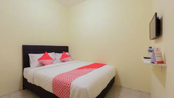 Kamar Double Standar | Wi-Fi gratis dan seprai linen