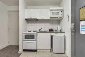 Studio | Private kitchenette