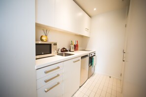 公寓, 2 间卧室 | 私人厨房 | 大冰箱、微波炉、烤箱、炉灶