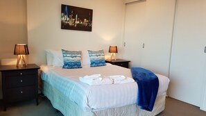 Apartamento, 2 quartos | 2 quartos, ferros/tábuas de passar roupa, Wi-Fi de cortesia